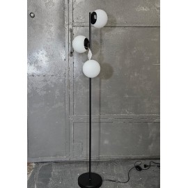 Lampa podłogowa ze szkła opalowego Lilly