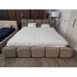 Łóżko 200x200 boucle taupe Teddy Tayla