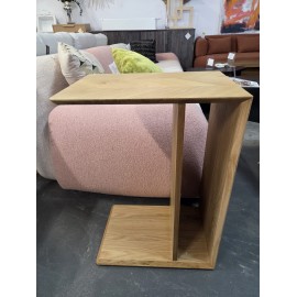 Stolik pomocniczy z drewna dębowego Gallery Direct Milano